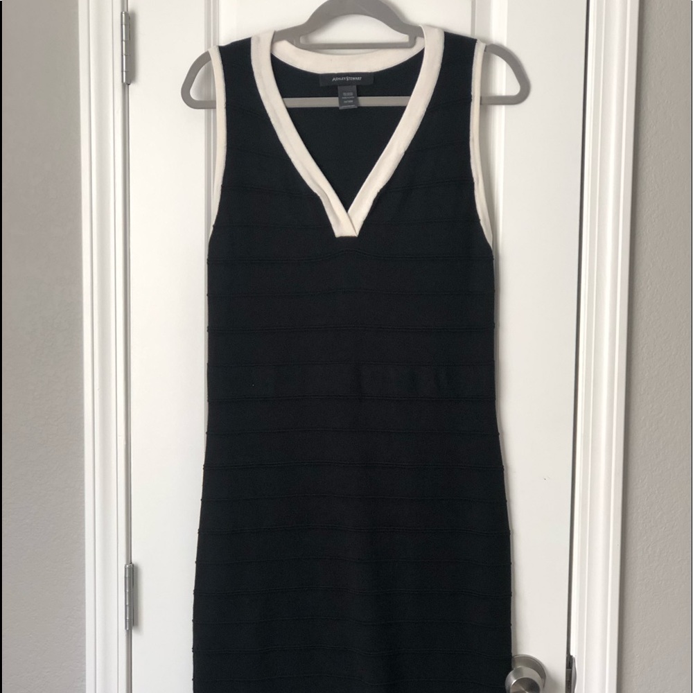 Black / White Bodycon dress